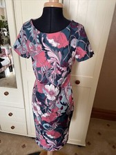 PER UNA Knee Length Dress Size 10 Blue Pink Floral Scuba Stretch Short Sleeve