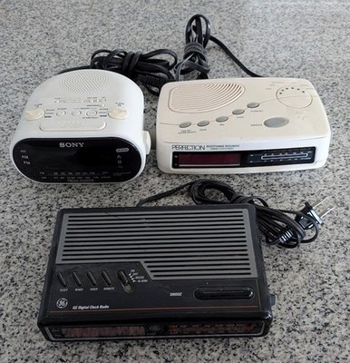 USED AM-FM CLOCK RADIOS from Mr Circuit Technology