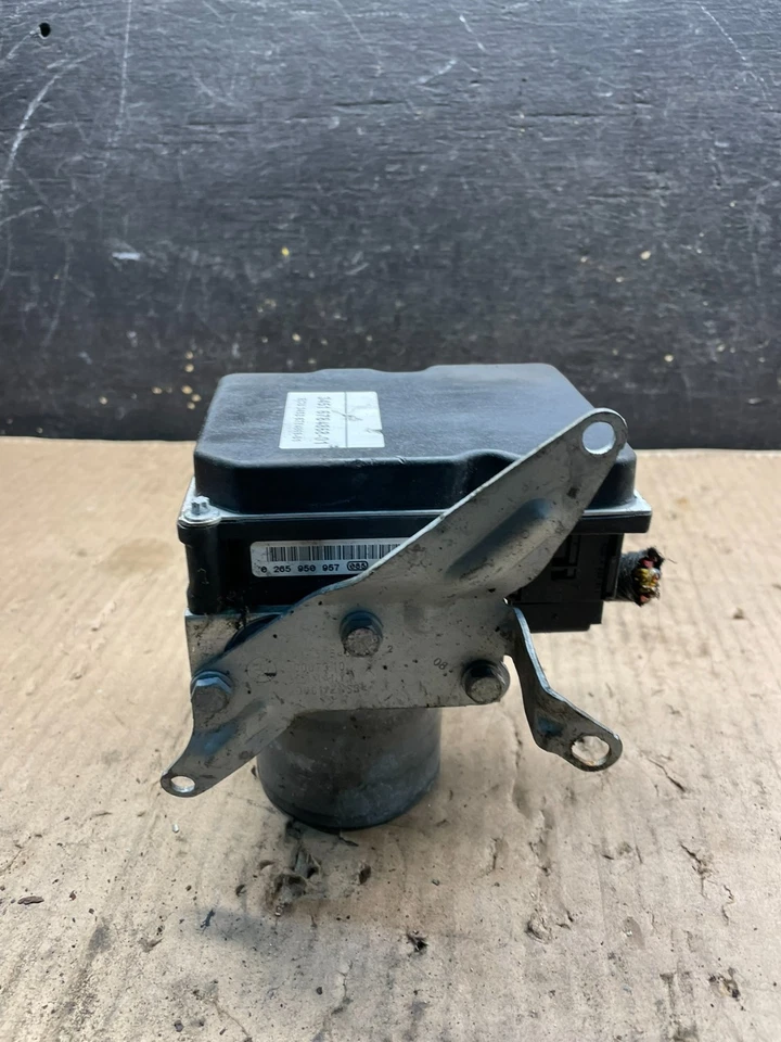 Bomba de freno antibloqueo BMW 335i 2007 a 2013 ABS 6768550 OEM T2883 DG Foto 2 de 4