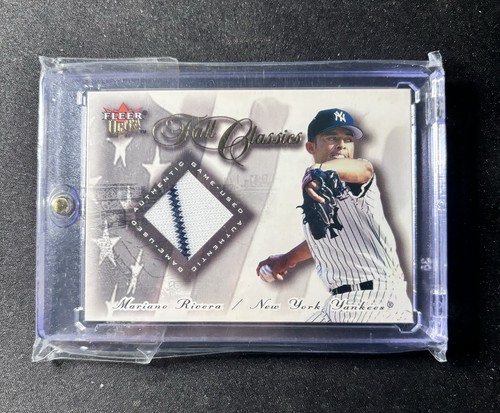 2001 Fleer Ultra Mariano Rivera Game Used Jersey Fall Classics 1:288 2 colors SP