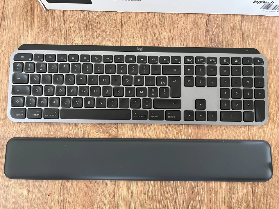 Logitech MX Keys S Combo for MAC Mouse and Keyboard Set (French AZERTY) - Image 4 of 4