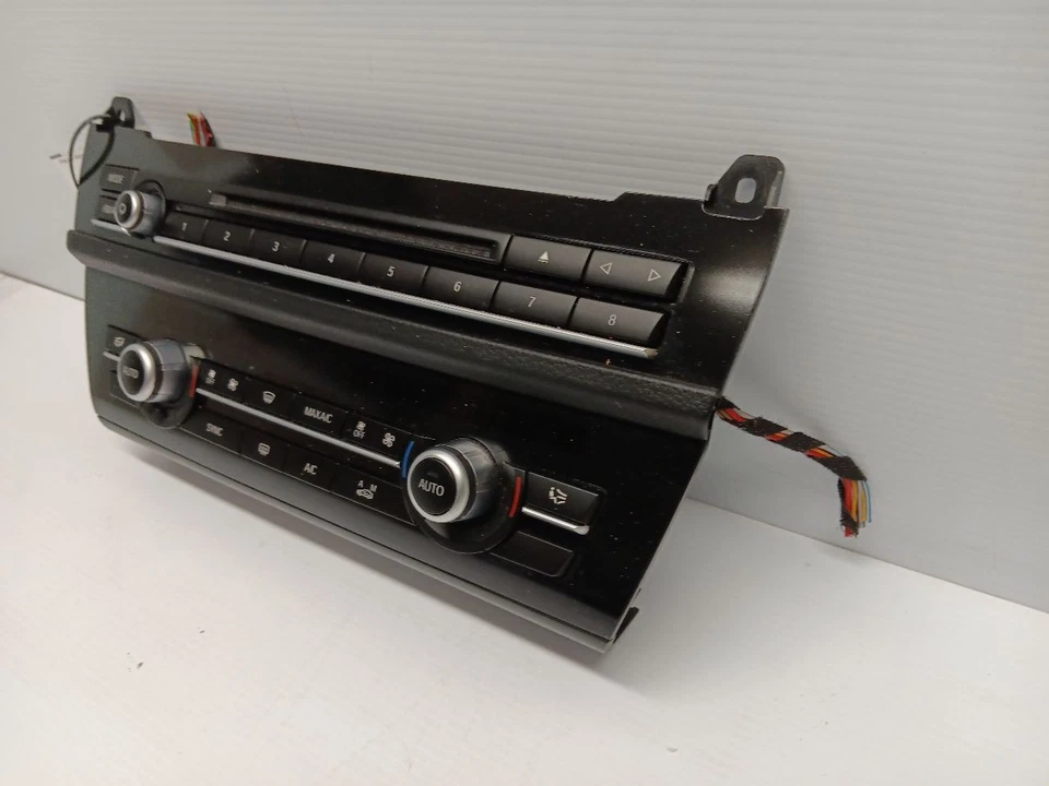 11-16 BMW F10 535i 528i Front Temperature Climate Control Panel Button  - Image 2 of 4