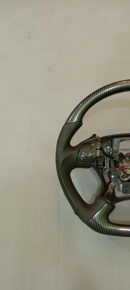 本田雅阁第 7 代 2003 - 2007 定制碳纤维方向盘升级版 — 第 4/4 张图片