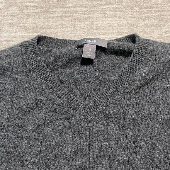 Apt. 9 100% Cashmere Sweater Men's Medium Gray Pullover Crew Neck Soft Knit - Image 4 of 4