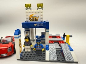 Lego City Service Center Auto Sales W/Sports Car +MiniFigs 60097