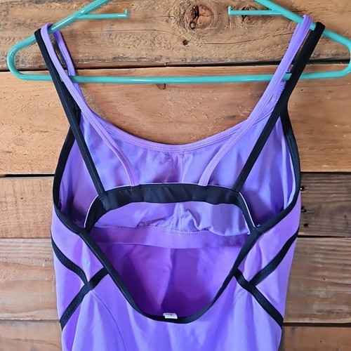 LULULEMON Ignite Tank w Pads Power Purple / Black size 8 - Picture 3 of 7