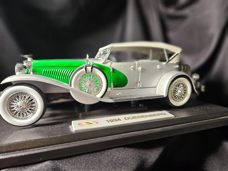 SIGNATURE MODELS 1934 Duesenberg 1:18 Scale Inv. #3026 - Image 2 of 4