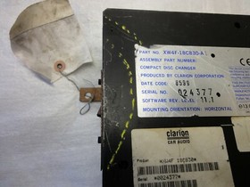 2000-2001-2002-2003 JAGUAR S-TYPE 6 CD CHANGER DISC PLAYER OEM XW4F-18C830-A