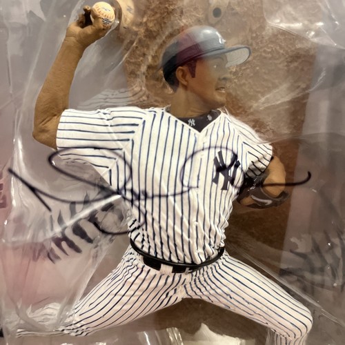 McFarlane Mariano Rivera NYYYankees Nadelstreifen Variante Actionfigur signiert - Bild 4 von 5