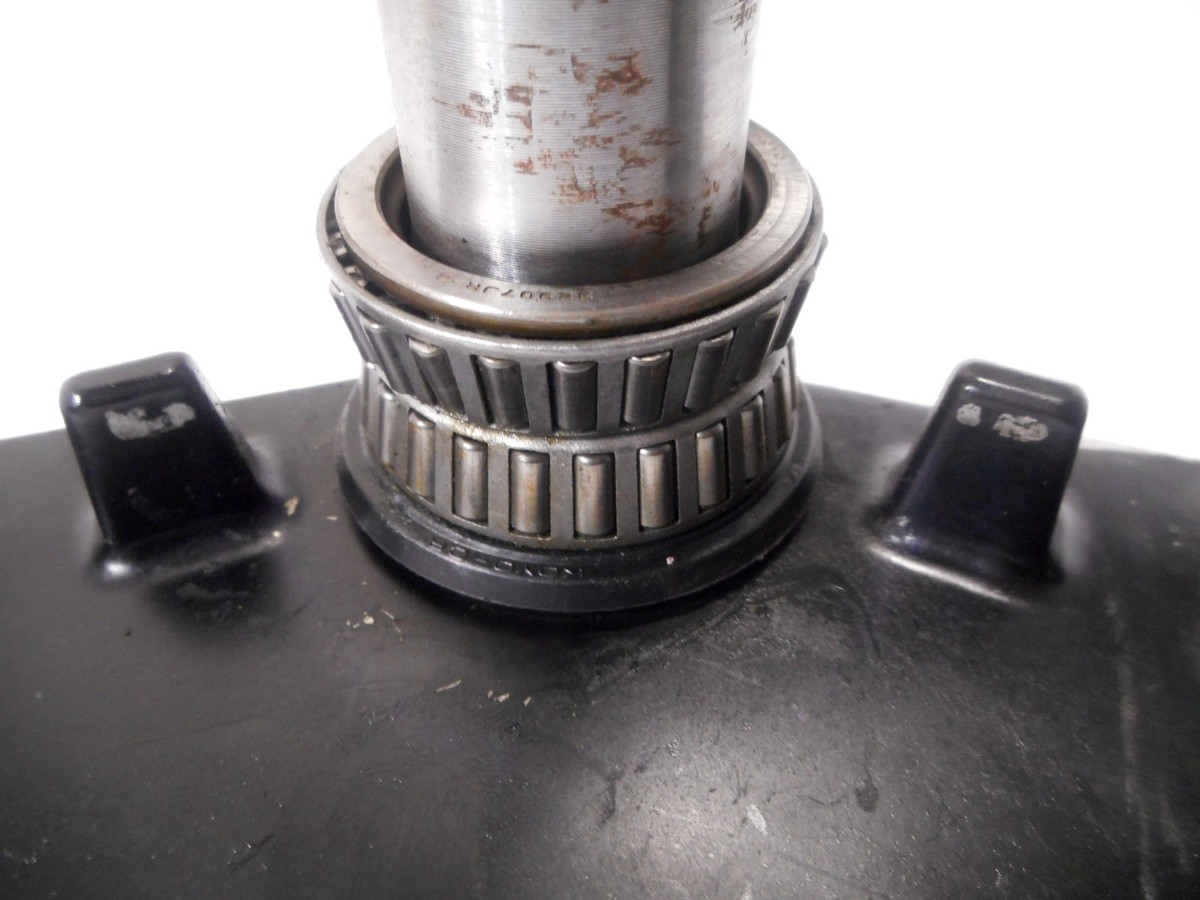 KAWASAKI ZX1100 FORK UNDER HOLDER TRIPLE TREE 44037-1312 ZX 1100