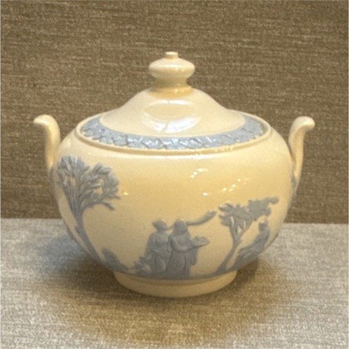 Wedgwood Ceramic Sugar Bowl with Lid and Handles, Cream Blue, Figural Classic