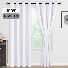 Cortinas 2 Paneles 100% Blackout De 52x84 Blancas Para Dormitorio Sala Cuarto