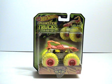Hot Wheels - 2024 Monster Trucks Glow in the Dark Scorpedo HVH82 