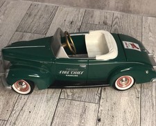 Gearbox 69513 - Fire Chief 1940 Ford Deluxe Coupe Chain Driven Pedal Car - Green