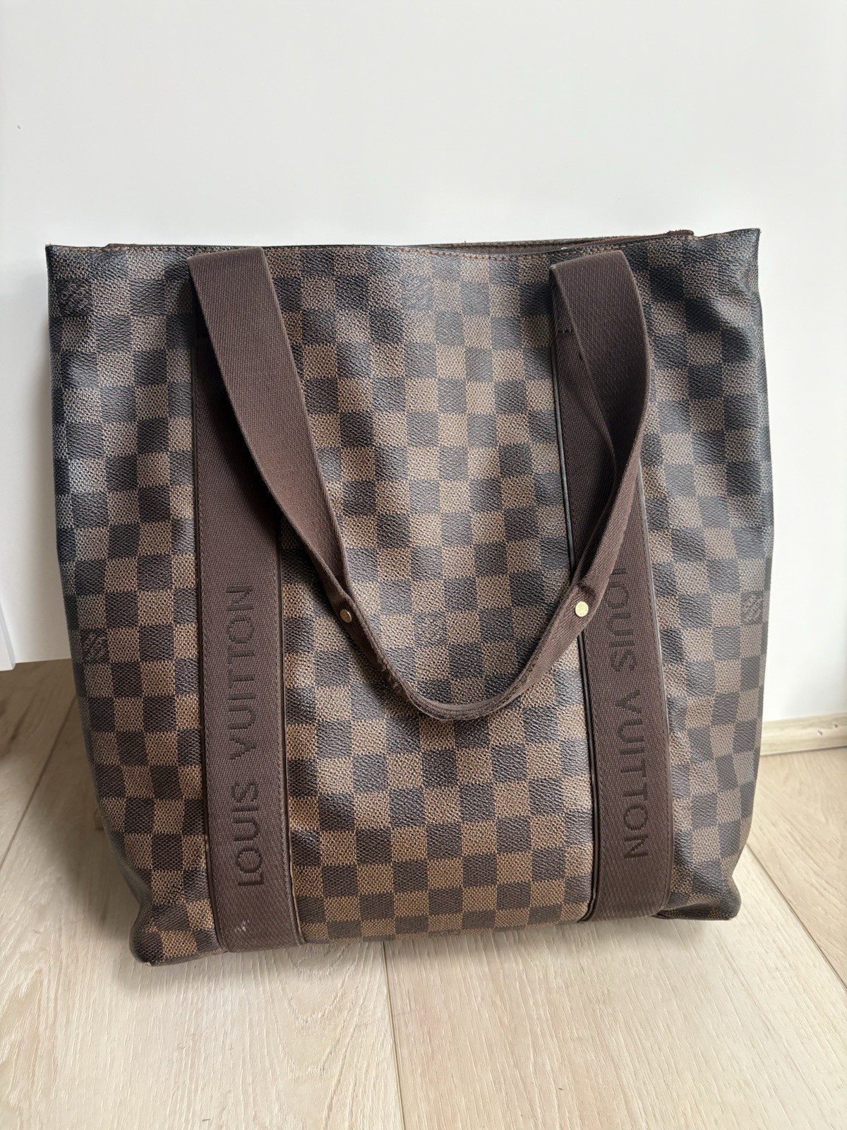 Louis Vuitton Damier Ebene Beaubourg Tote Bag 