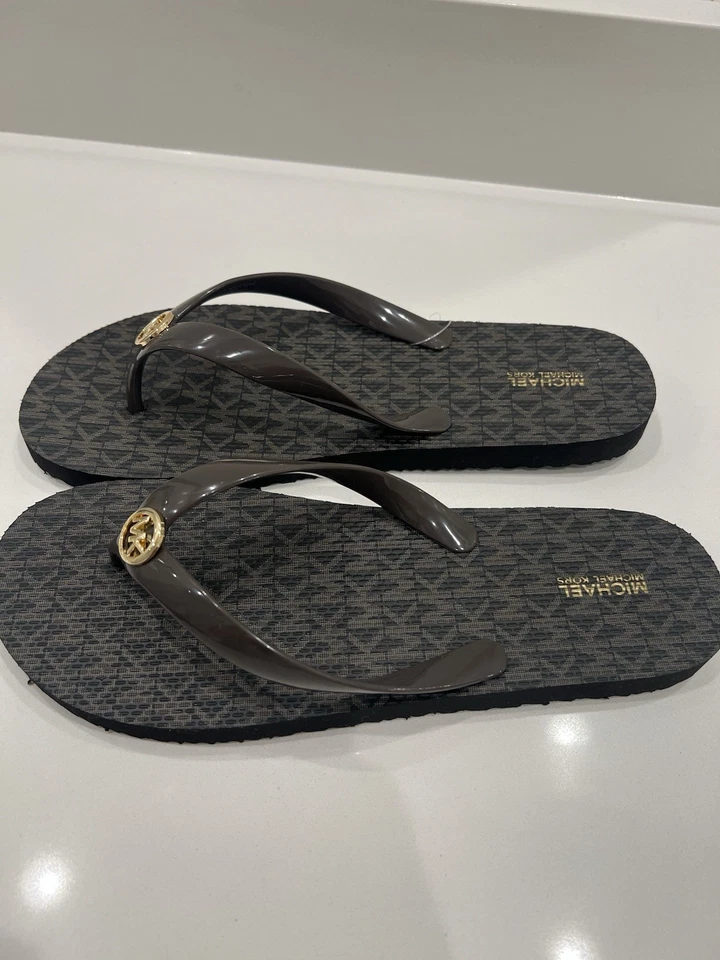 Michael Kors Women’s Sz 11 NEW  Flip Flops - Image 2 of 4