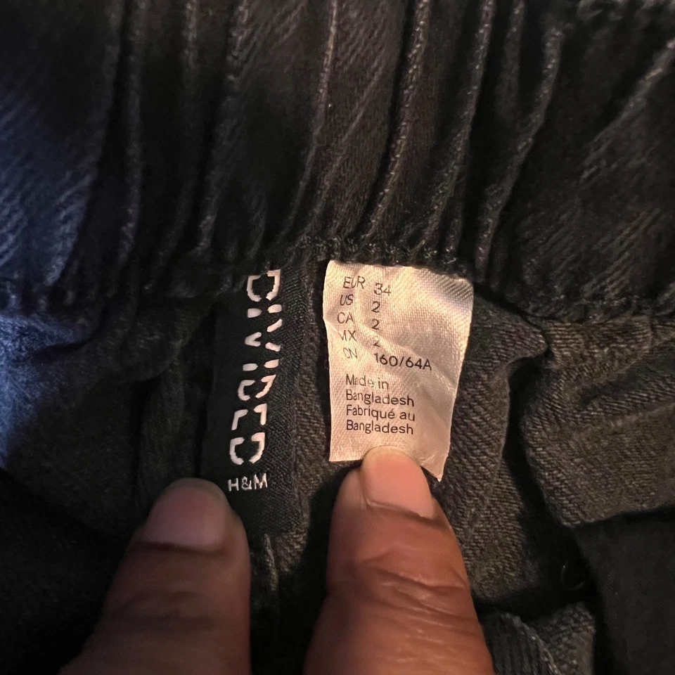 Pantalones Cortos H&M Divididos Negros Denim Mamá Cintura Alta Puños Dobladillo Talla 2 Foto 2 de 4