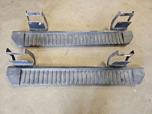 Used PAIR 2017 Ford F450 Single Cab RUNNING BOARDS HC3B 16451 ACW, FL34 16451AFW