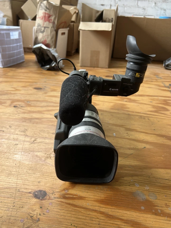 Canon XL1S 3CCD Camcorder - No battery, Digital Video - Image 4 of 4