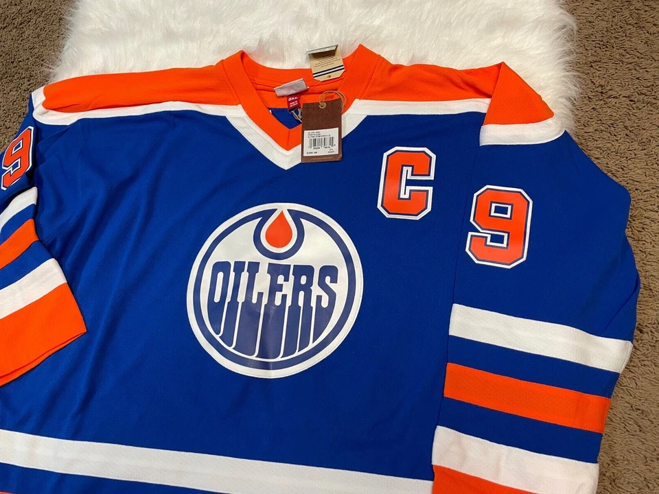 Edmonton Oilers Wayne Gretzky Mitchell & Ness 1986-1987 Size 2XL Hockey Jersey - Image 3 of 4