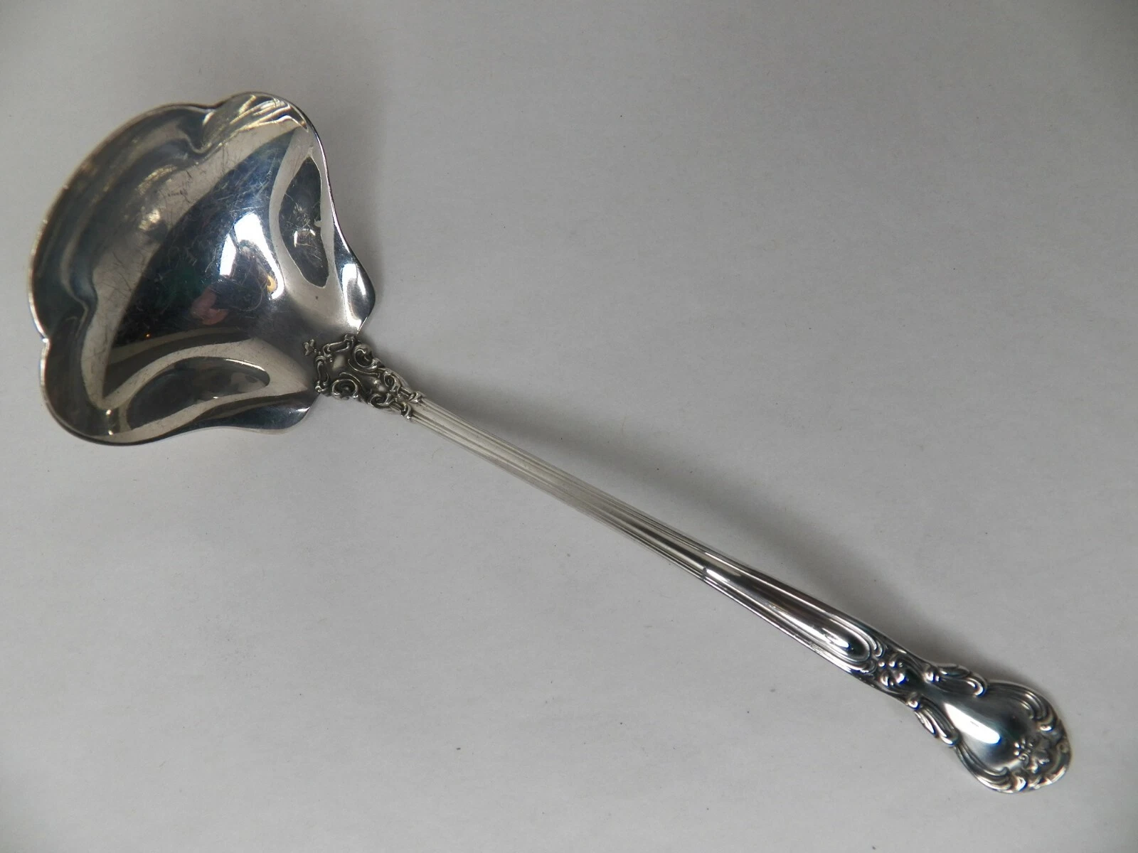 GORHAM CHANTILLY STERLING SILVER SAUCE LADLE 5 1/2" NO MONOGRAM NARROW HANDLE