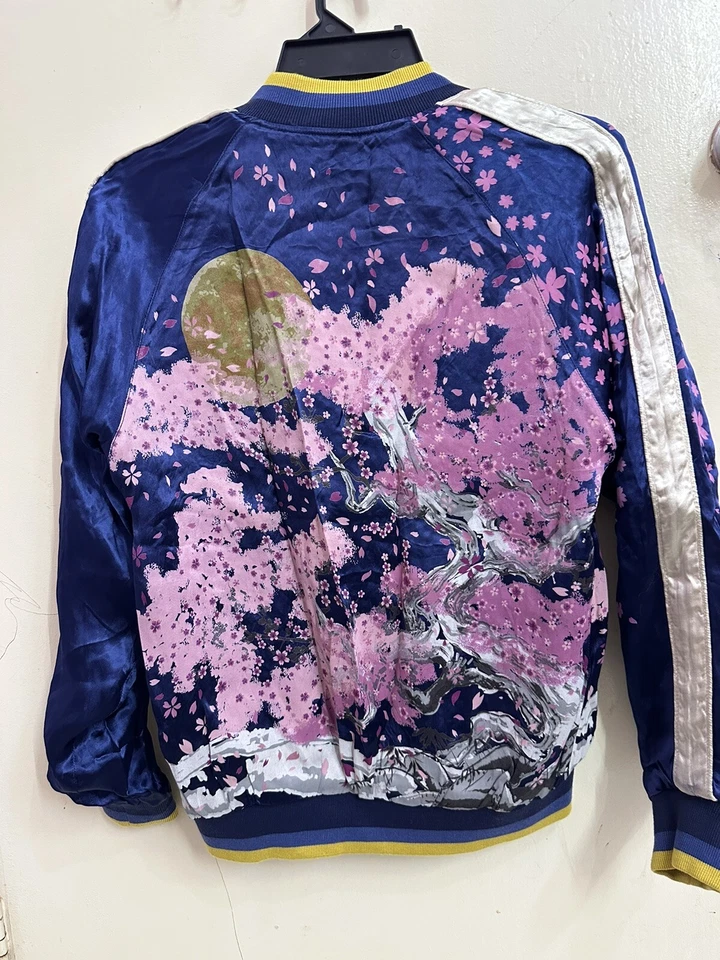 Sujakan Full Moon x Sakura Embroidered Reversible Jacket - Image 4 of 4