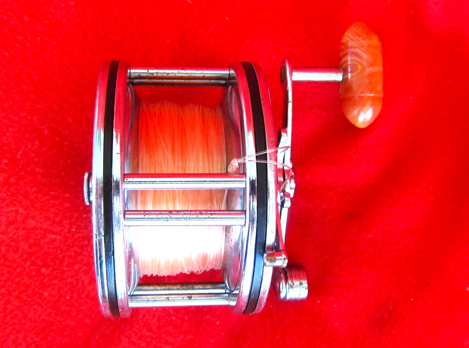 Moulinet De Pêche Penn N°49M Super Mariner - Pour Gros Gibier - Vintage Avec Boîte D'origine - Occasion Bon état