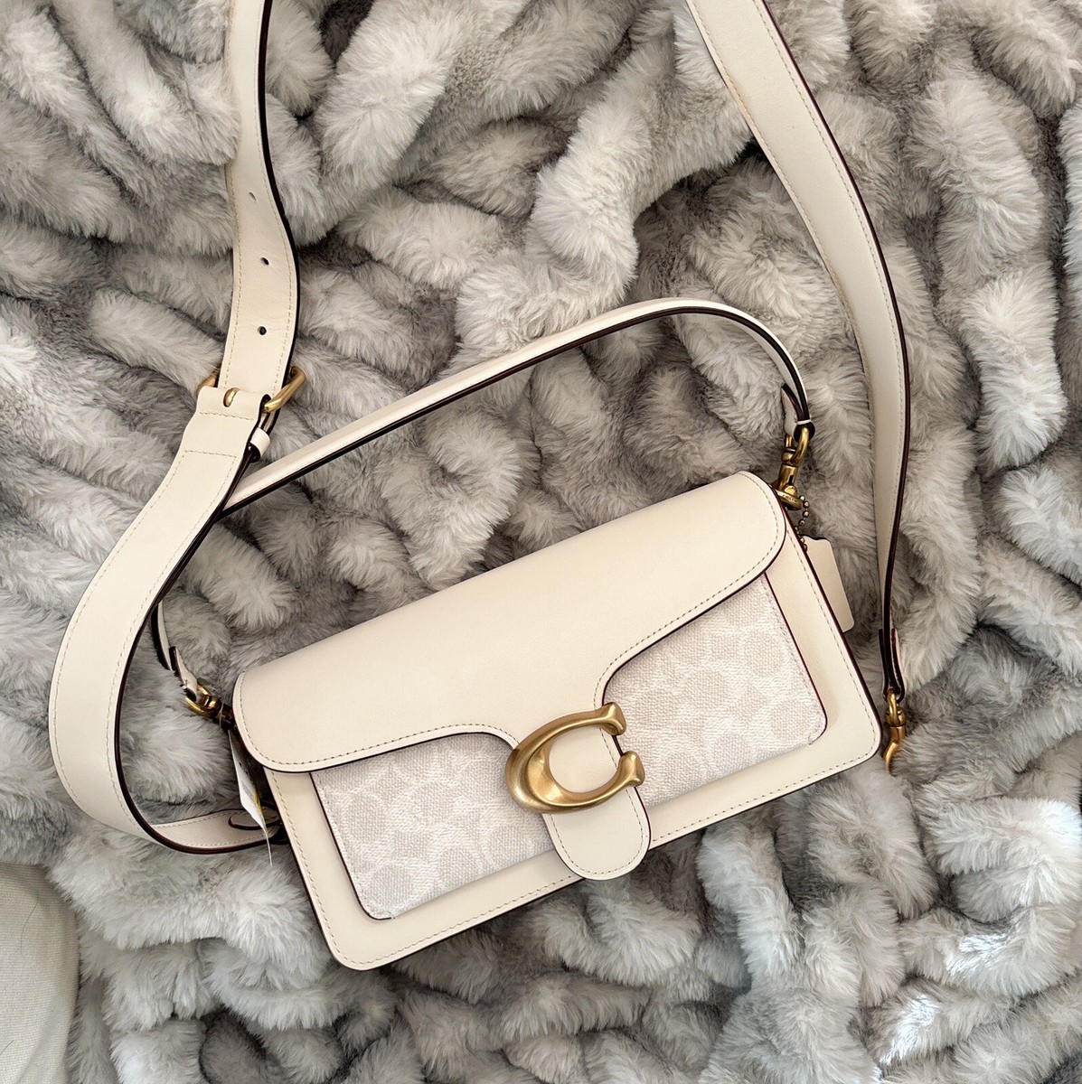 未使用　SKINCOACH セット Valentine's Day NWT Coach Tabby 26 With Signature Canvas 91215
