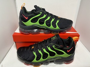 vapormax black and lime green