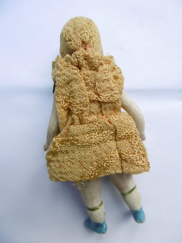 poupee ancienne -mignonette allemande -tout biscuit - ht 9 cm