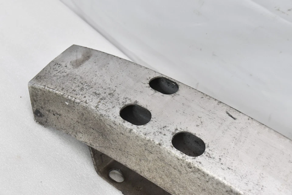 🚀 14-20 MASERATI GHIBLI PARACHOQUES TRASERO BARRA DE REFUERZO AMORTIGUADOR DE IMPACTO HAZ OEM Foto 4 de 4