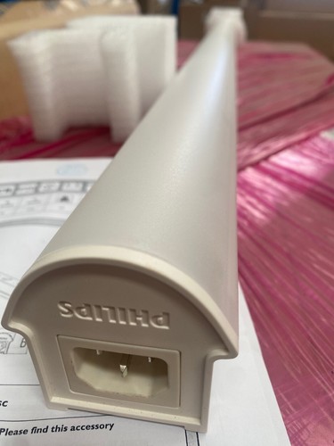 2 X Philips 35W 1200mm LED GreenPerform Batten 3000K Warm White BN209C - Picture 3 of 16