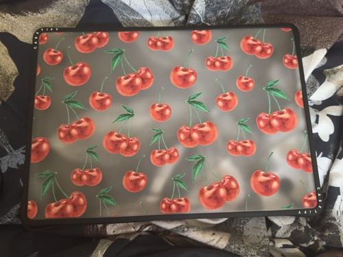 Casetify MacBook Pro 14 Inch Impact Case Cherry Print - 第 2/6 張圖片