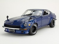 Datsun Fairlady Z / S30 1971 - Sun Star 1/