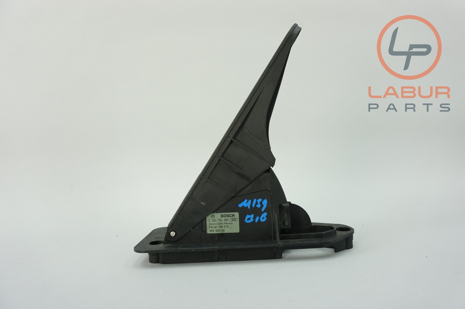 M139 05-13 Maserati Quattroporte BOSCH Accelerator Gas Pedal A1290