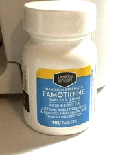 Berkley jensen Maximum Strength Famotidine 20mg, Acid Reducer 100 Tablets 01/27+