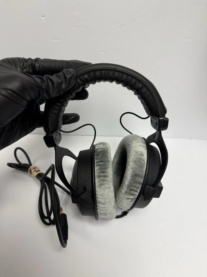 Official Beyerdynamic DT 770 Pro Studio Headphones - 32 OHM Tested Great Shape - Image 3 of 4