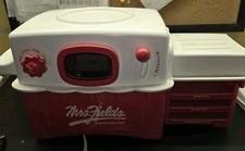 EXCELLENT Mrs. Fields Baking Factory box. Tested. 1996