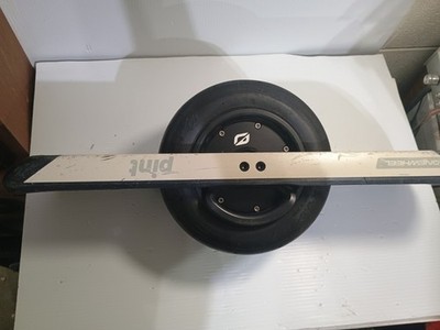Onewheel Pint tan used Santa Cruz 
