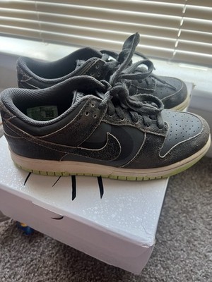 Nike Dunk Low SE GS 'Halloween - Cauldron' | Grey