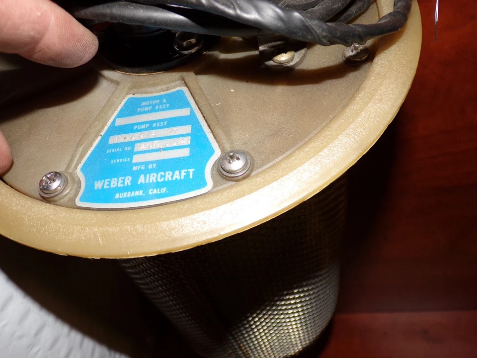 Motor e bomba de aeronaves Weber - Imagem 4 de 4