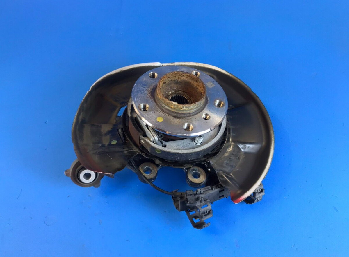 D BMWF30 12-18 BMW F30 328D REAR RIGHT PASSENGER SIDE SPINDLE KNUCKLE