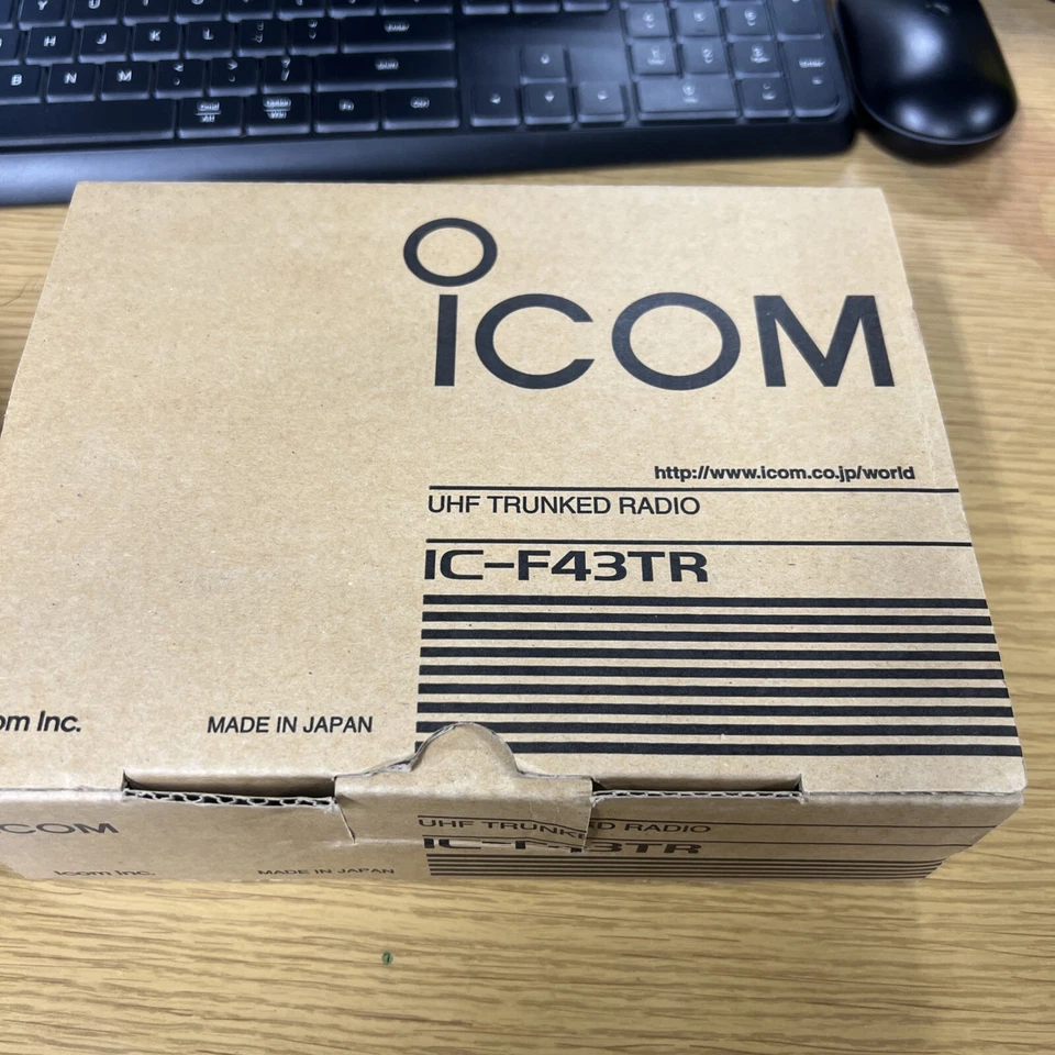 NEW! Icom F43TR UHF 4 Watt DTMF Trunking Radio - Image 3 of 3