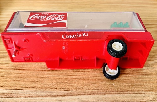 Vtg Buddy L Coca-Cola Truck 14.5" with Vending Machine & Bottle Cases 1980 Japan - Picture 9 of 10