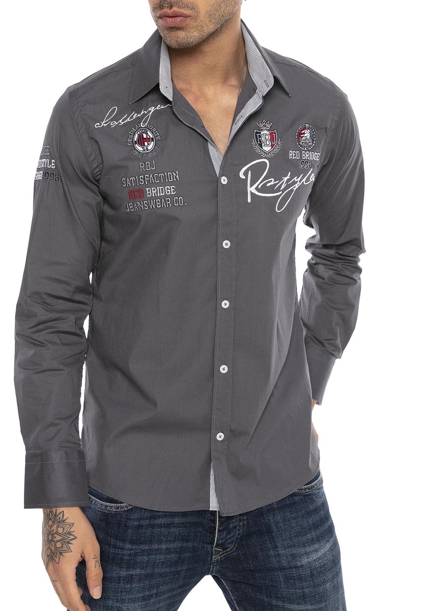 Men Red Slim Fit Solid Casual Shirt – Urbano Fashion Men Red Slim Fit Solid Casual Shirt – Urbano Fashion