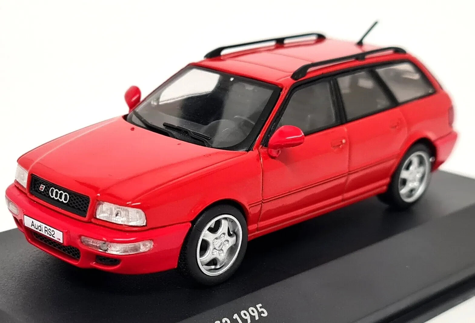 Solido 1/43 Audi Avant RS2 1995 Red Diecast Car - New