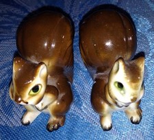 🐿 2 Vtg Small Mini Ceramic Squirrel Or Chipmunk Figures Nature Home Decor Old