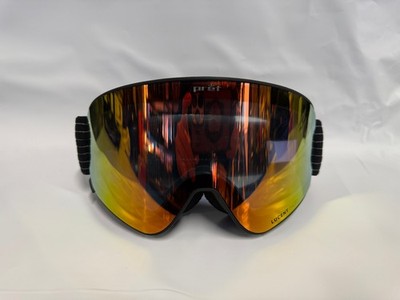Pret Photochromic Ski Goggles Med/Lg NEW Magnetic Lens Anti-Fog + Hard Case