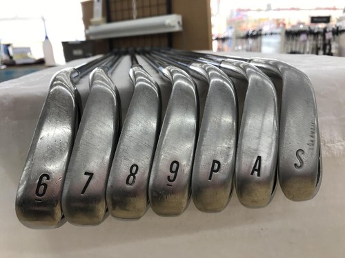 Set De Fers Dunlop XXIO5 Pour Femme - Graphite Flex A - 8 Clubs (5-9 PW AW SW) - Occasion