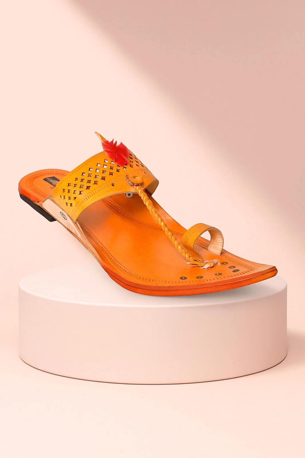 Mens Kolhapuri leather jutti mojari Jesus flat flip-flop yellow gel US size 8-12